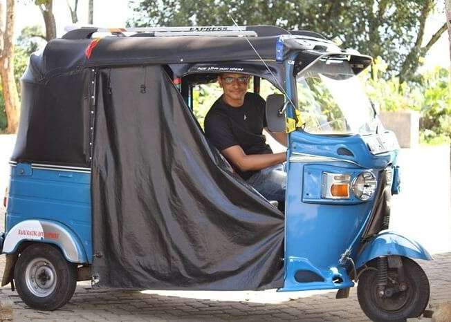 taking the auto rickshaw out for a drive in Colombo