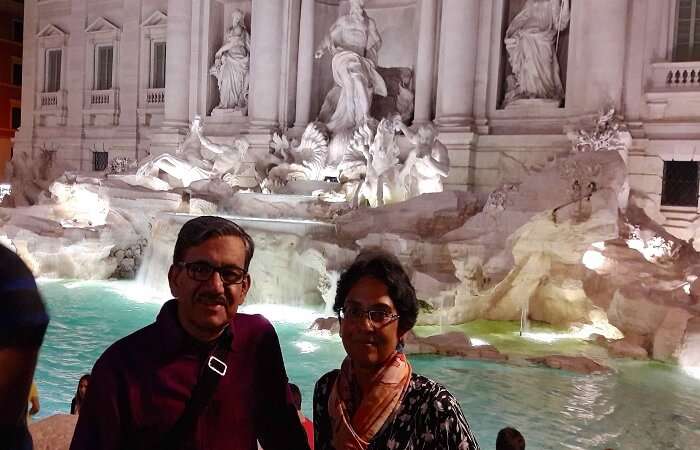 An evening walk in the plazas in Rome