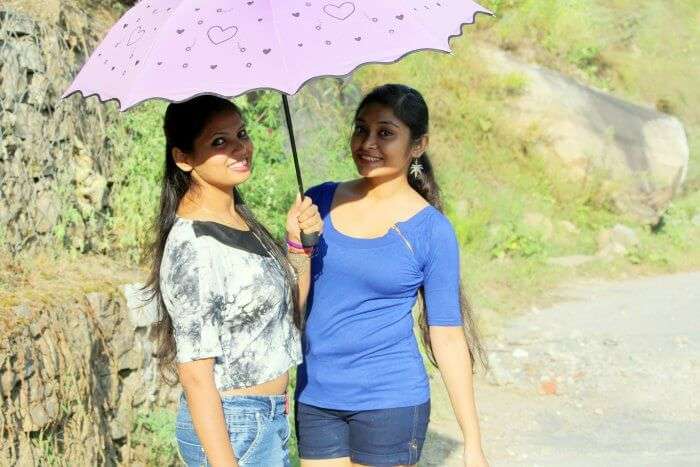 my friends trekking to parvati valley