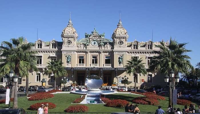 It is a fantastic area in the core of Monaco with numerous luxury and designer stores