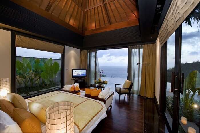 cosy rooms in banyan tree ungasan with private pool