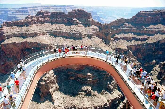 The elliptical Grand Canyon SkyWalk in US