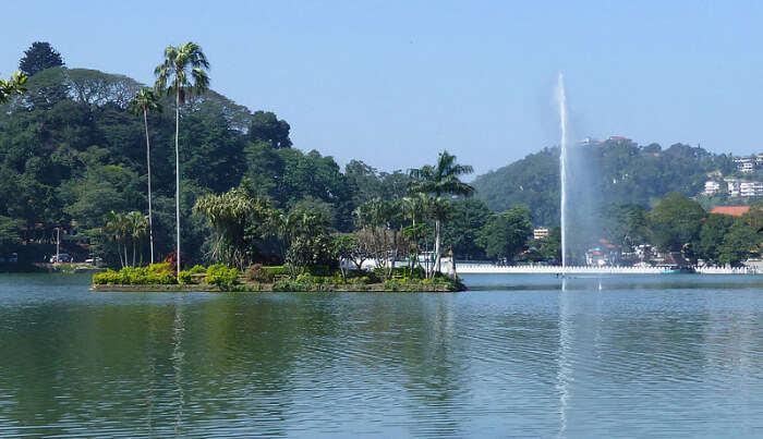 Kandy Lake