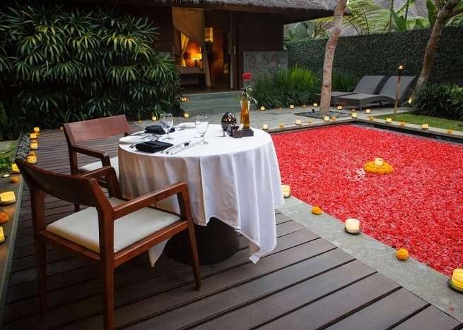 honeymoon suite with dining area and gorgeous private pool in Kayumanis Ubud Private Villas & Spa
