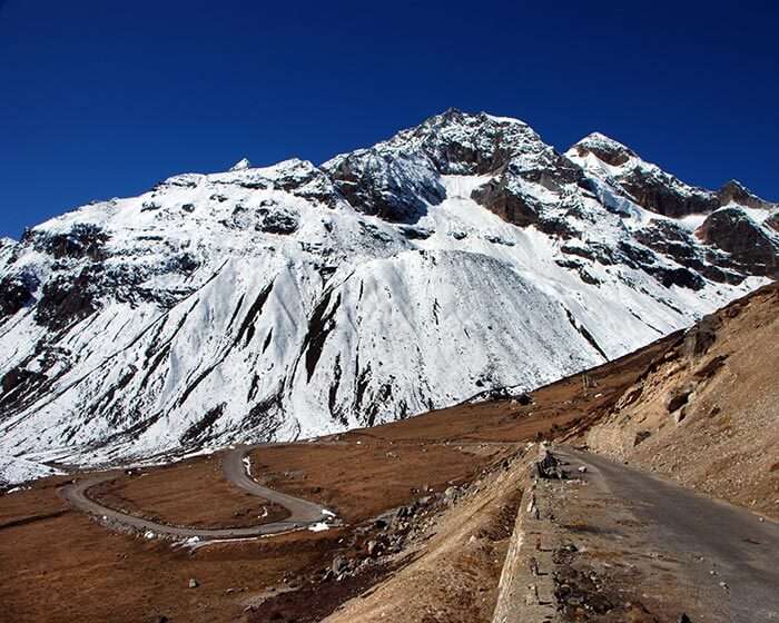 The road through Lachung Valley is among the major attraction while Gangtok sightseeing