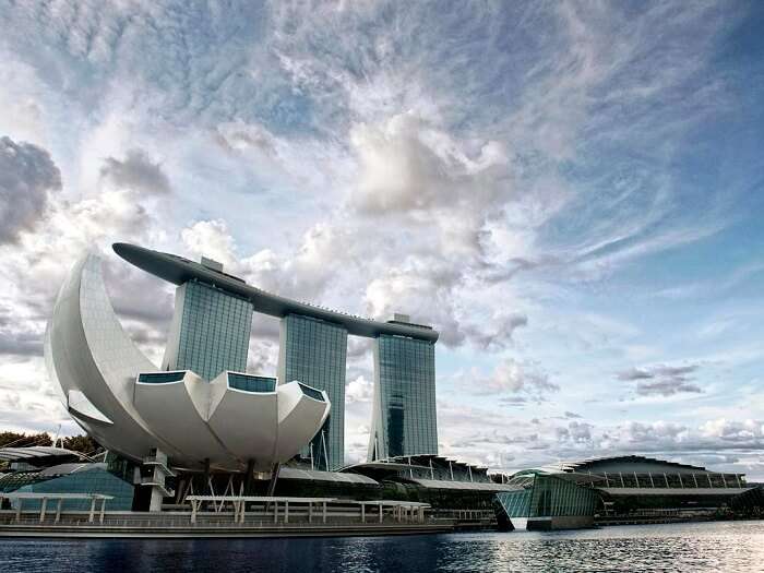 top luxury hotels in singapore