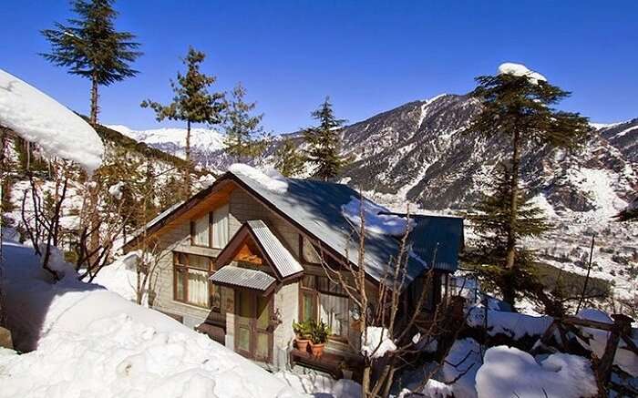 Sojourn Homes & Cottages in winters