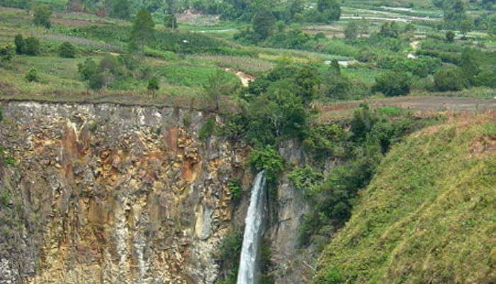 Supisopiso Waterfalls