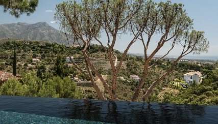 Villa Cezanne stay in Spain