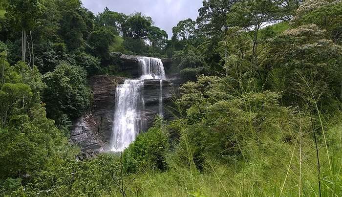 Wewessa Ella Waterfall