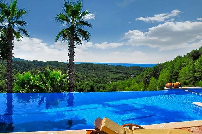 Almiral de la Font pool view