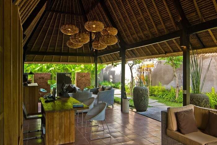 lounge and dining area in villa komea