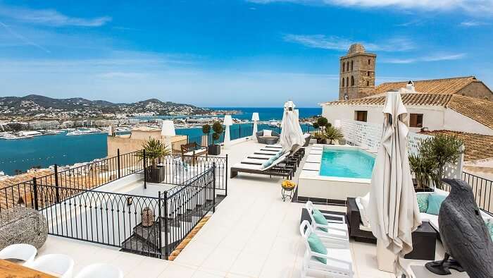 Vista Dalt Vila exteriors