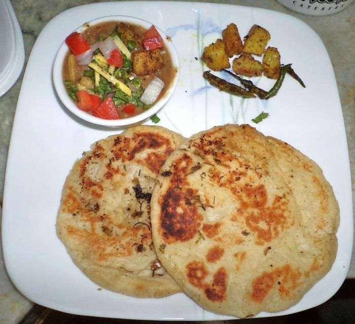 Famous Kalari Kulcha - the king of Jammu street food