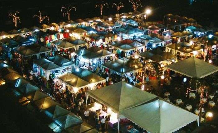 Khao San Road - open source travelling experience of shopping