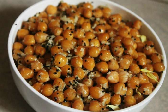 Sundal kerala - soaked, boiled, and fried chick peas