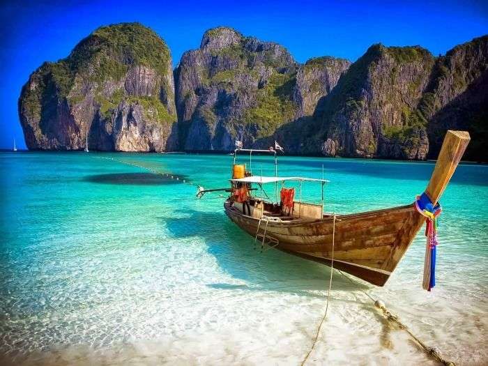 Phi Phi Islands - tourist spots of this beautiful island group, Thailand