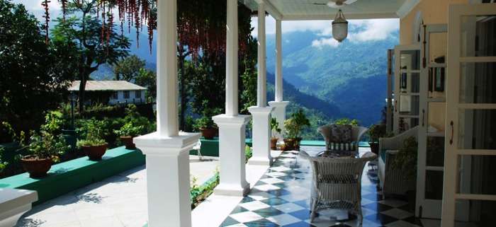 Glenburn Tea Estate Darjeeling for a truly spectacular view of the mighty Kanchenjunga