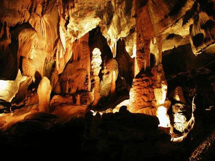 Explore the caves of Siju Meghalaya