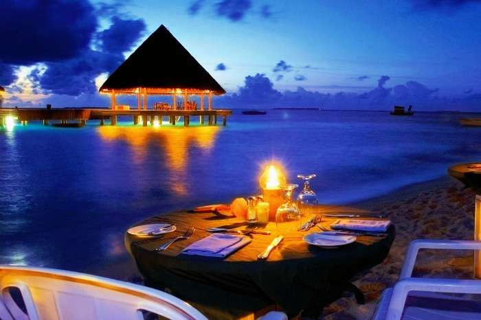 Genießen Sie romantische Flitterwochen auf den Malediven im Taj Exotic Resort.