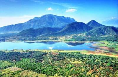 The panoramic views of one of the best places to visit in India - Kodaikanal
