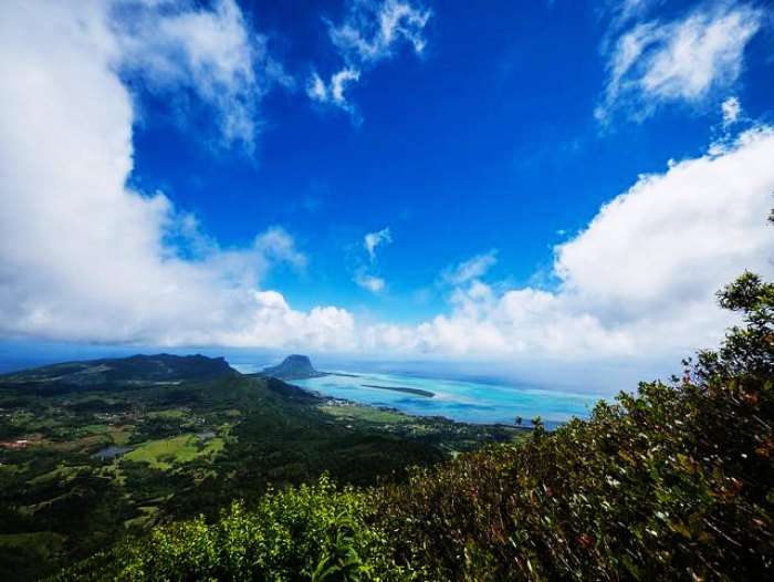 The panoramic bird’s eye view of Mauritius