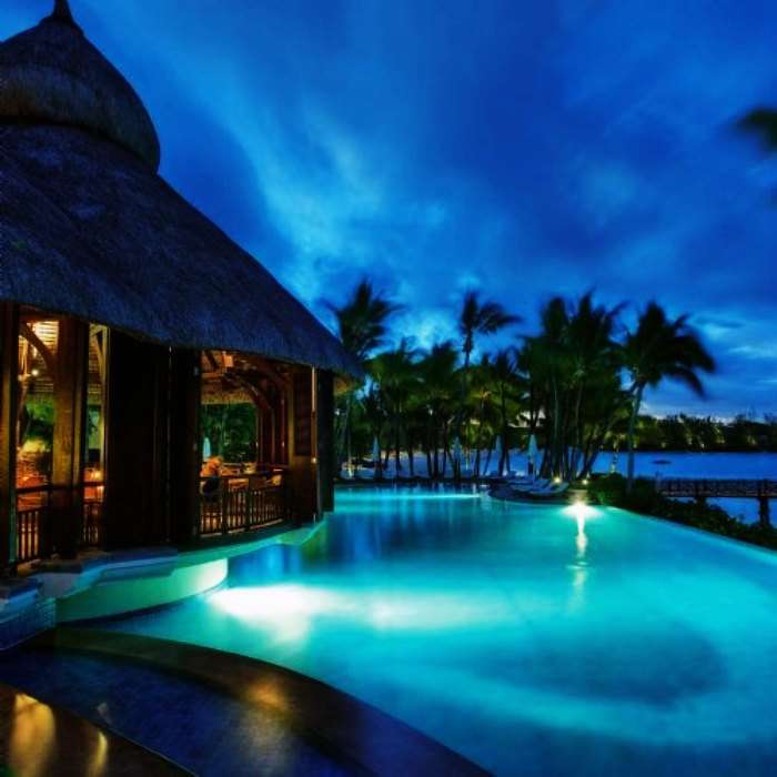 Plan a stay at luxurious Mauritius Hotels