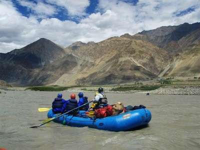 Rafting in Indus River