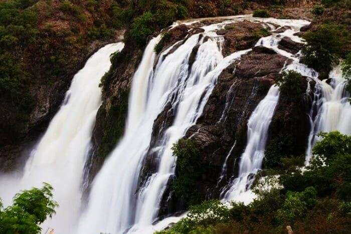 Shivanasamudram is famous for its majestic waterfalls