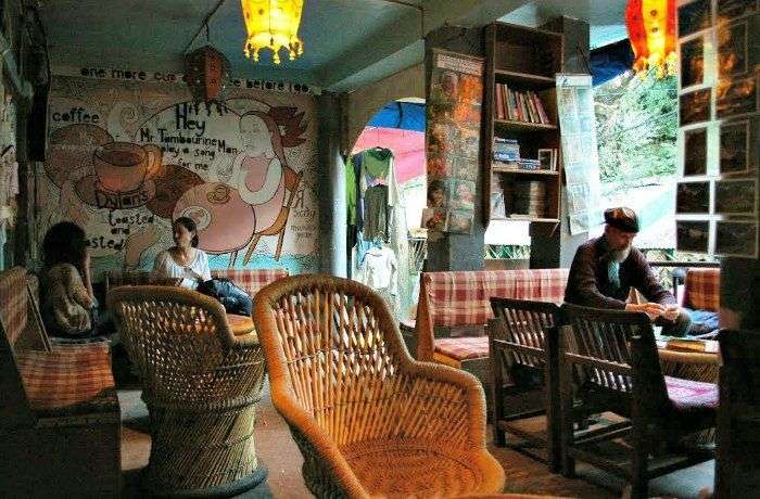 old manali cafes