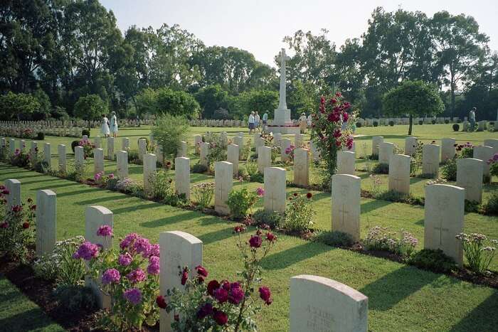cemetery in Sri Lanka