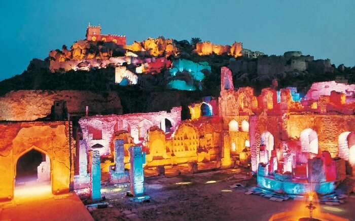 Witness the magic of erstwhile era in Golconda Fort