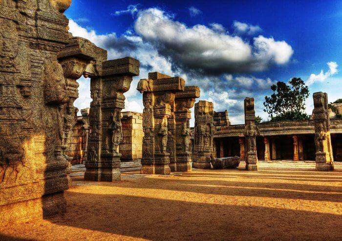Marvel at the magnificent Lepakshi architecture