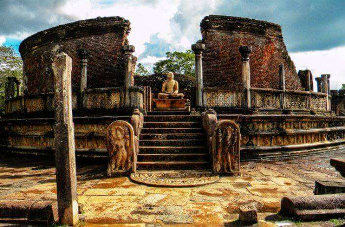 historical place in sri lanka essay in english