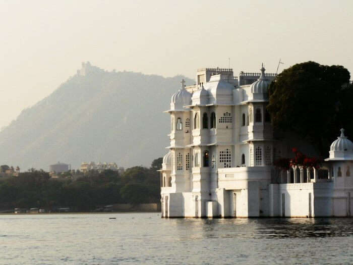 The royal yet serene Udaipur during winters is one of the best places to visit in monsoon in India
