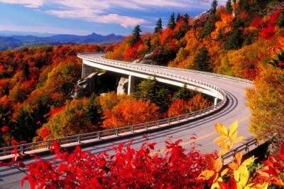 Autumn view of the Blue Ridge Parkway, US