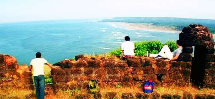 Chill at the Chapora fort Dil Chahta hai style