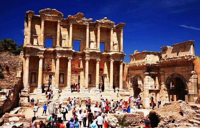 Discover the ancient city of Ephesus and one of the best places to visit in Turkey