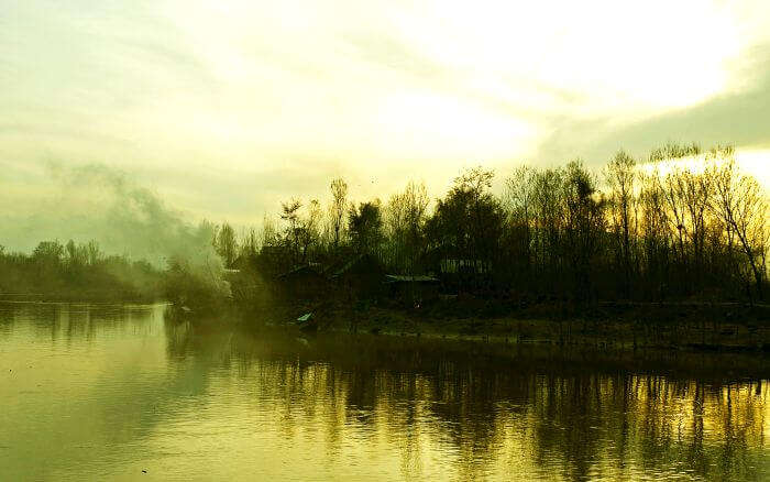 A sunset at an off-beat place in Kashmir