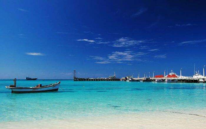 The view of turquoise blue waters at Lakshadweep