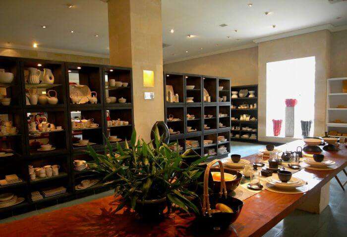 Jenggala Keramik is an exclusive shopping center in Bali for ceramics and tableware