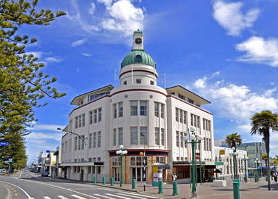 The picturesque town of Napier in Hawke's Bay is one of the best places to visit in New Zealand with Maori influence