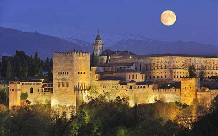 Mesmerising citadel of Alhambra
