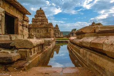 A beautiful picture showcasing the architectural magnificence of Pattadakal