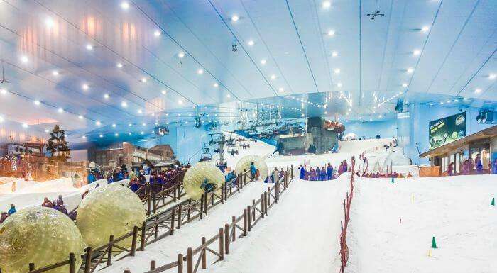 World’s top indoor resort – Ski Dubai