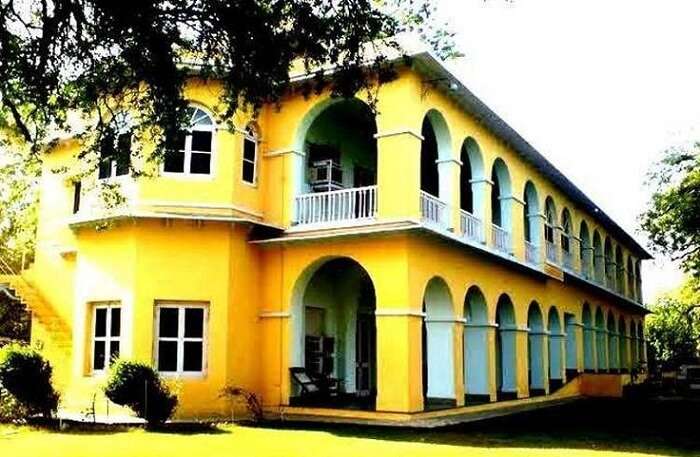 A side view of the Brij Raj Bhavan Palace