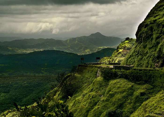 Journeys to Lonavala and Khandala offer wonderful road trips from Mumbai