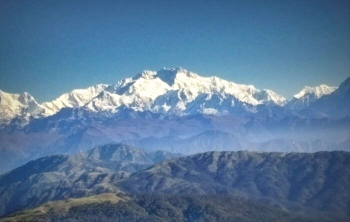 A view of the Kanchenjunga range while trekking