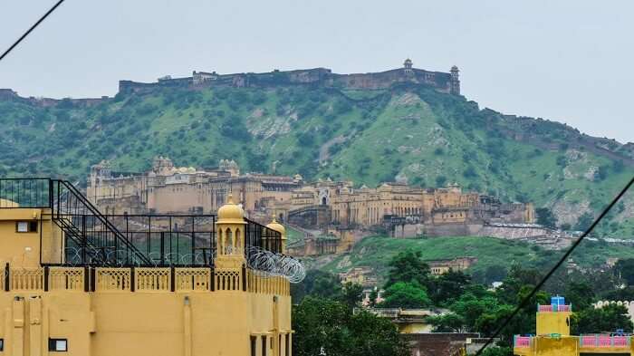 Hotel Amer View is considered to be budget resort in Jaipur with spectacular views