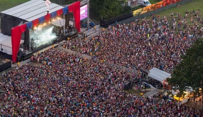 The huge crowd of music lovers at the Shiva Squad Festival in Manali